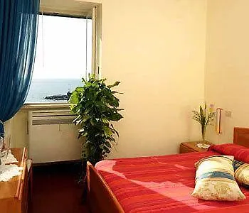 Camere Con Vista Amalfi 2*,