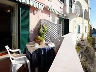 Camere Con Vista Amalfi 2*,  Italien
