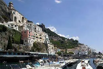 Camere Con Vista Amalfi 2*,